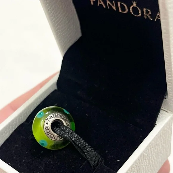 Pandora Green Polka Dot Murano Charm with Box - Picture 4 of 8